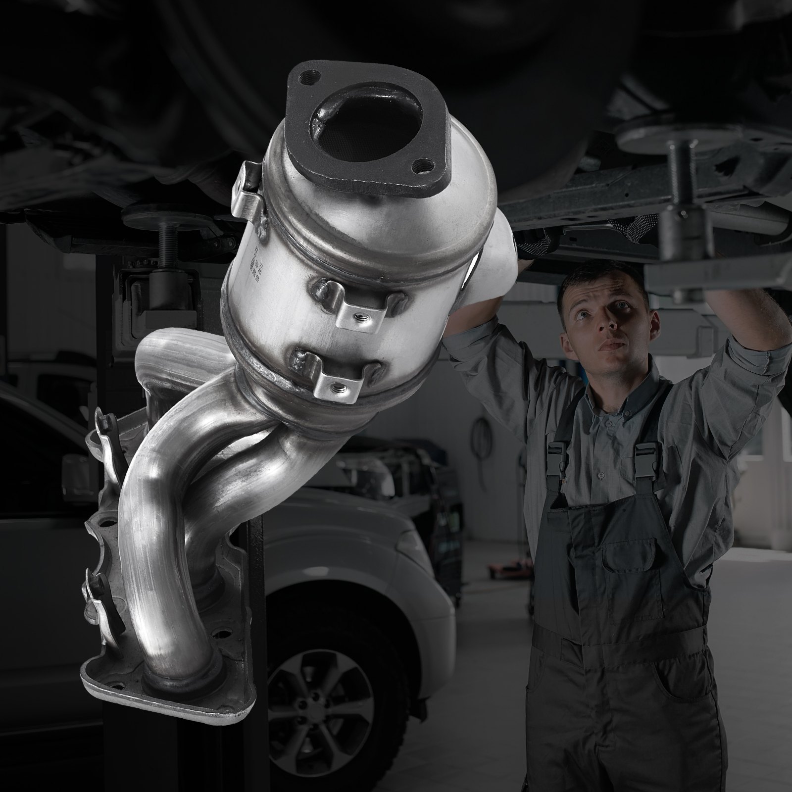 VEVOR Catalytic Converter, Compatible with Kia Soul Rio/Hyundai Veloster Accent, 1.6L L4, Front, Replacement OE 674-891, 16680, Stainless Steel High Flow Converter, for Exhaust Gas Purification