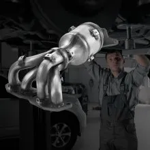 VEVOR Catalytic Converter, Compatible with Nissan Altima 2007 2008 2009 2010 2011 2012 2013 2.5L L4, Front, Replacement OE 674-933, Stainless Steel High Flow Converter, for Exhaust Gas Purification