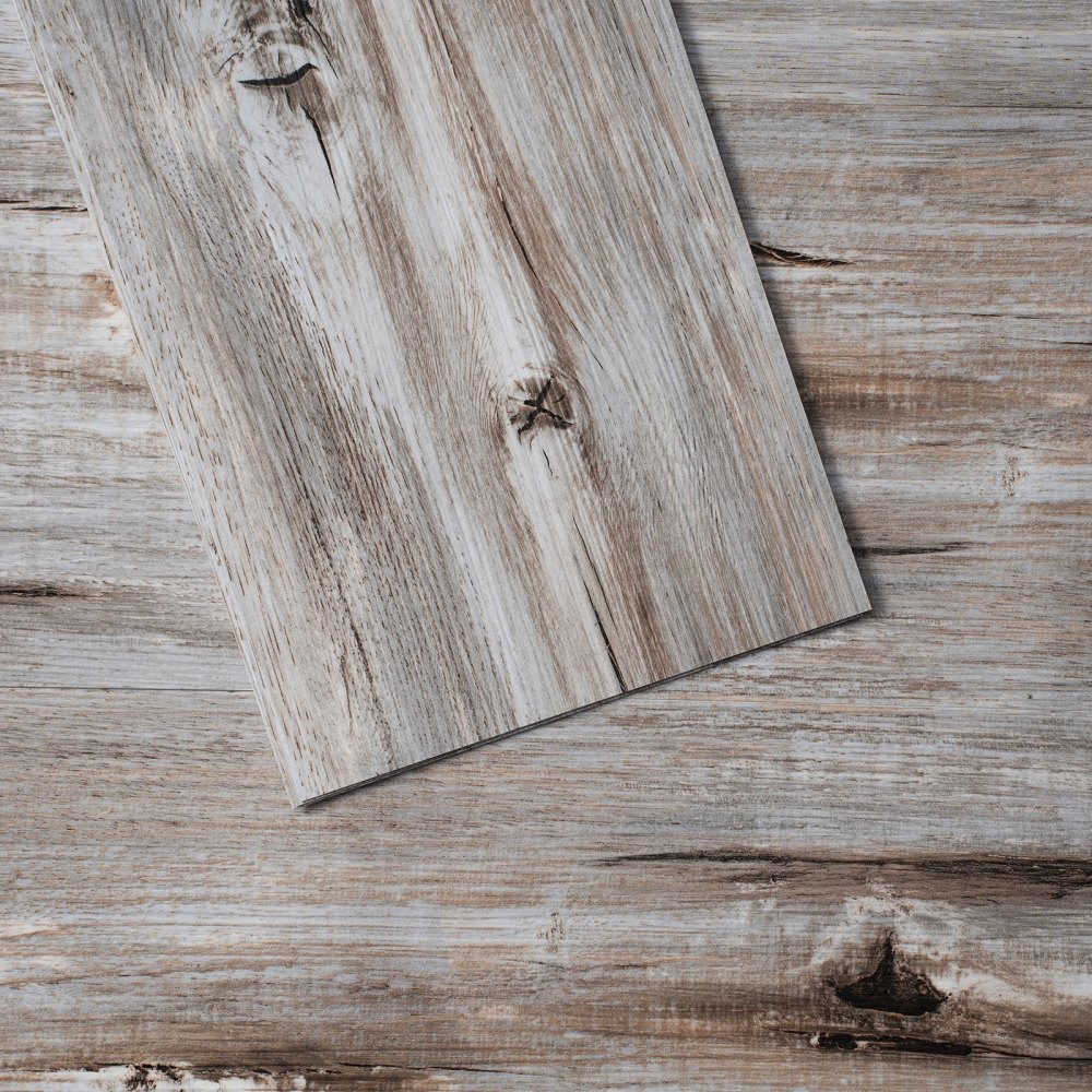 Samolepící vinylové podlahové dlaždice VEVOR 36PCS 0,62 mm silné vintage dřevo