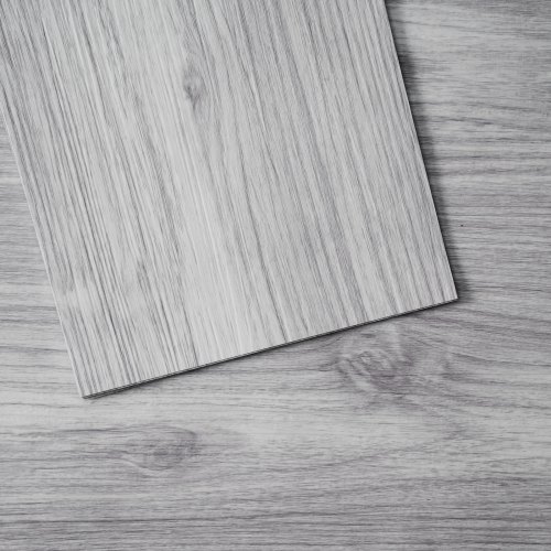 VEVOR Self Adhesive Vinyl Floor Tiles 36 x 6 inch, 20 Tiles 0.62mm Thick Peel & Stick, Light Gray Wood Grain DIY Flooring for Kitchen, Dining Room, Bedrooms & Bathrooms, Easy for Home Decor