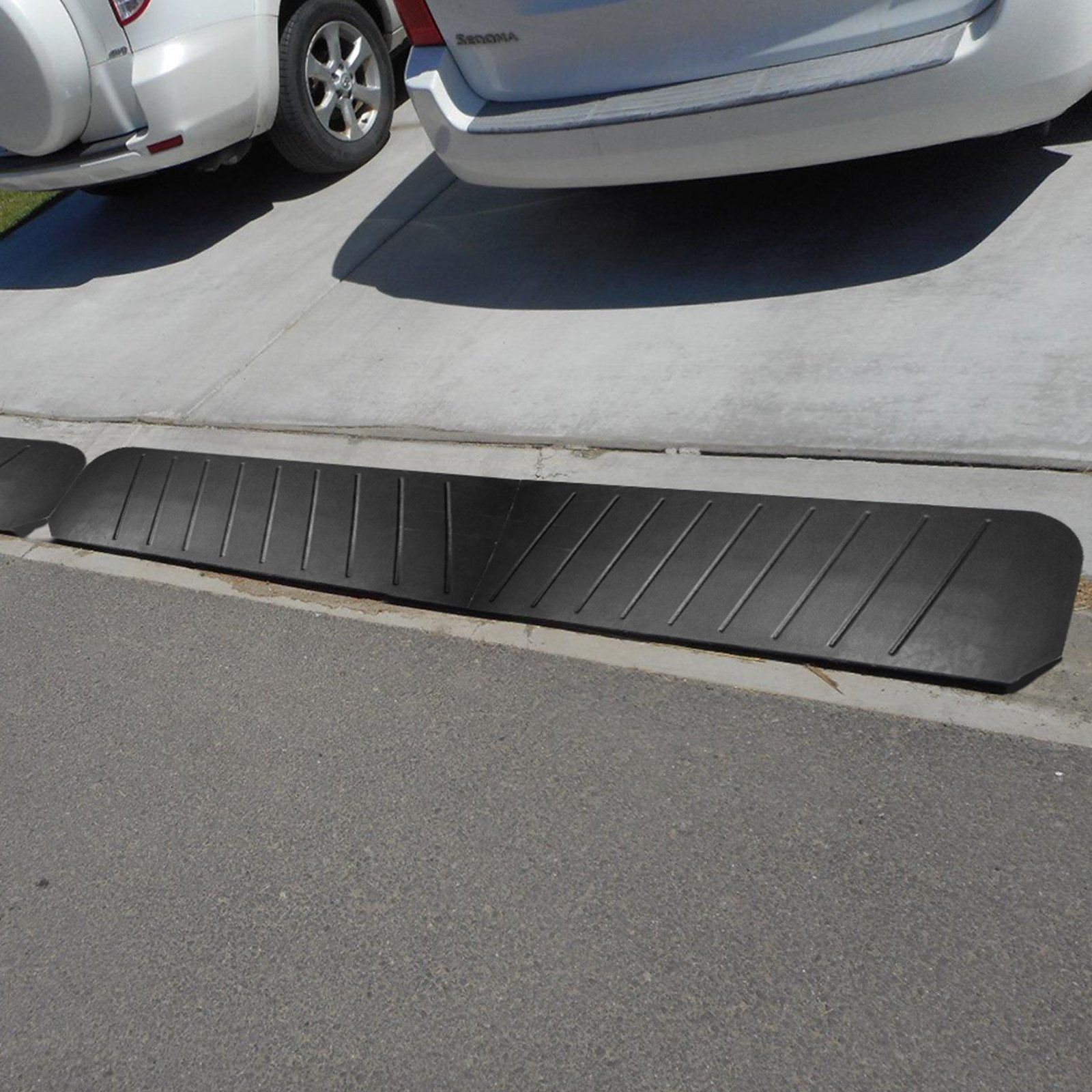 VEVOR Curb Ramp, 2 Pack Rubber Driveway Ramps, Heavy Duty 32000 lbs ...