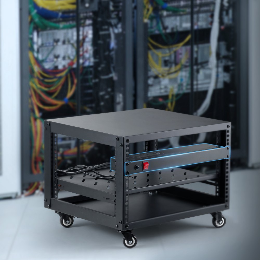 VEVOR 19 Inch Rack Mount Power Strip - 15A, 8 outlets
